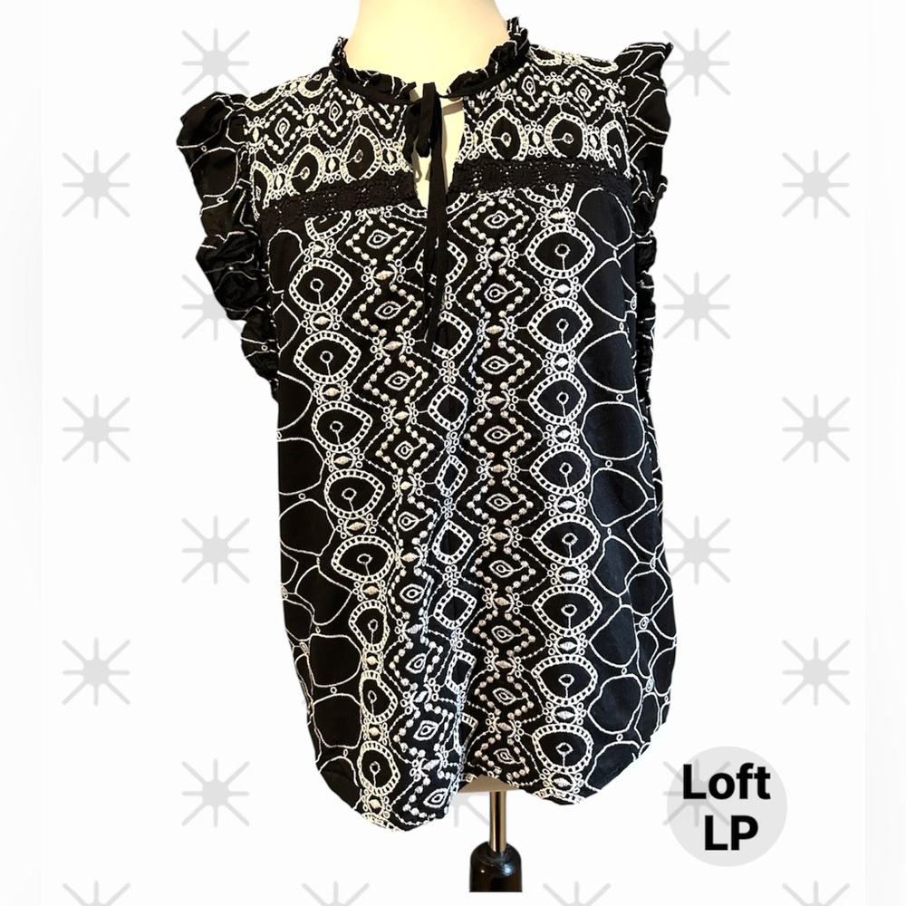 LOFT Black and White Ruffled Tie Front Blouse LP 100% cotton & lined